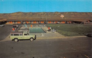 Rock Springs Wyoming birds eye view of The Westwinds Motel vintage pc DD6983