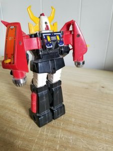 VINTAGE ROBOTECH,TRANSFORMER OR GUNDAM.UNKNOWN TOY.