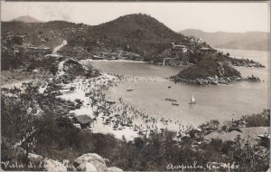 RPPC Postcard Vista de Caletilla Acapulco Mexico Beach Scene