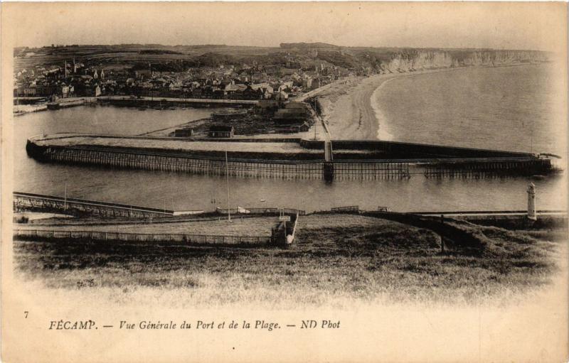 CPA FÉCAMP-Vue générale du Port et de la Plage (347680)