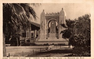 Senegal Dakar Le Jardin Place Protet Vintage Postcard 08.61