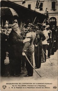 CPA CLERMONT-FERRAND - Le Presidant de la Rep. decorant les officiers (118247)