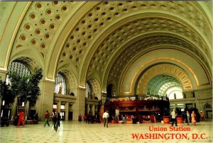 Washington, D.C. ~ UNION RAILROAD STATION  Main Lobby  TRAIN DEPOT  4X6 Postcard