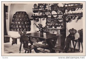 RP; Hungarian jarmers sitting room, Hungary, 00-10s