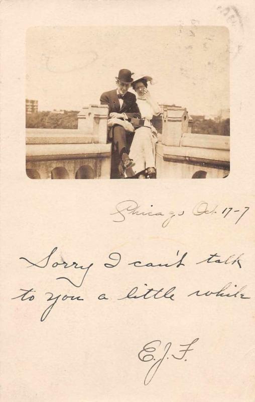 Chicago Illinois romantic couple on stone wall real photo pc Z26777