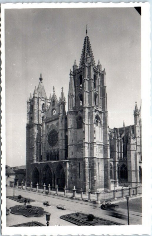 Postcard - The Cathedral - León, Spain