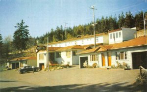 BEVERLY MOTEL & AUTO COURT Nanaimo, BC, Canada Roadside c1950s Vintage Postcard