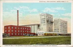 Grand Forks ND State Mill and Elevator Rail Railway c1928 Postcard G23