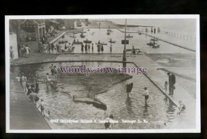 h2093 - Isle of Wight - Childrens Island Paddling Pool, Ventnor - Nigh postcard