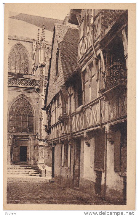 Lisieux, Rue de la Paix, Eglise Saint-Jacques, Calvados, France, 10-20s