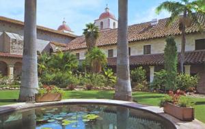 Cloister Garden Mission Santa Barbara CA California Unused Postcard D26