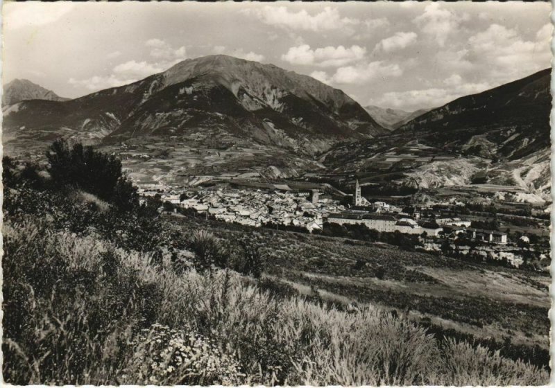 CPM EMBRUN Vue Generale (1205210)