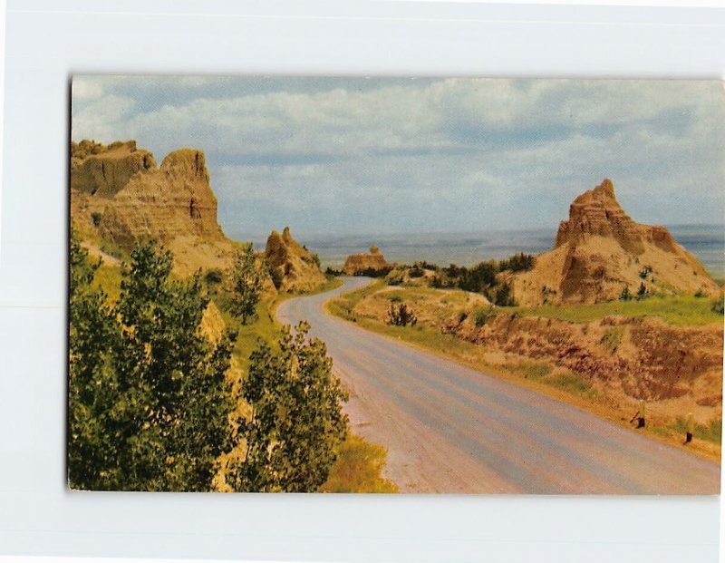 Postcard Looking down Cedar Pass in the Badlands National Monument, S. D.