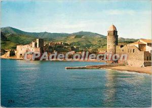 Postcard Modern Traveling the coast Vermeille The Collioure (P O) Panoramic c...