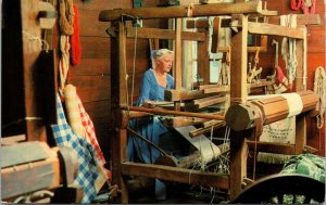 Spinning Weaving Exhibit Williamsburg Virginia VA Postcard VTG UNP Mirro Vintage 