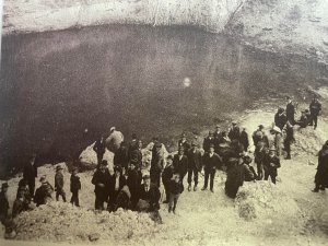 France Fontaine de Vaucluse souvenir album 20 detachable postcards