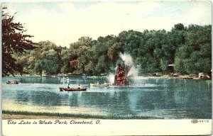 1909 Cleveland Ohio Wade Park Lake Boaters Fountain  Postcard 13-52