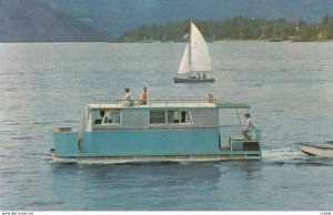 SHUSWAP LAKE , B.C. , Canada , 1950-60s ; Houseboat