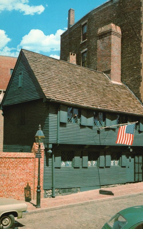 Vintage Postcard Oldest Frame Bldg. Paul Revere House North Square Boston Mass.