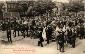 CPA TROYES Fetes de la Bonneterie - Arrivé de la Reine sur le Terrain (179267)