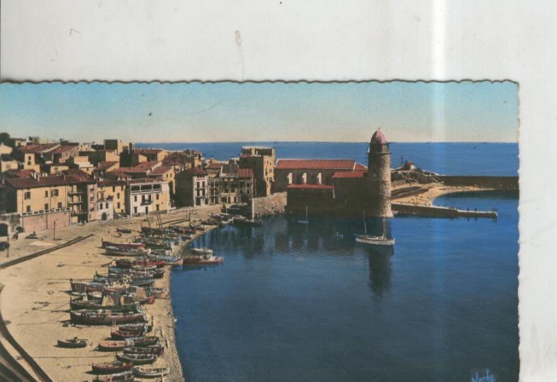 Postal 010336: Playa e Iglesia de Saint Vincent en Collioure, Francia