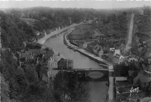 BR10197 Dinan rance vue des jardins  france