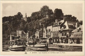 CPA DINAN Les Vedettes de St-Malo dans le Port (1166055)