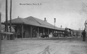 RAILROAD STATION TRAIN DEPOT DERRY NEW HAMPSHIRE POSTCARD (c. 1910)