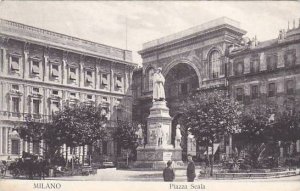 Italy Milano Piazza Scala