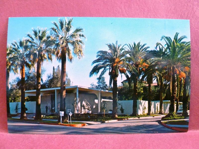 Postcard CA Redlands The Tom & Ann Peppers Art Center University of Redlands