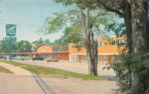 Sydney, Nova Scotia Canada   CAPE BRETONER MOTEL  Roadside VINTAGE  Postcard