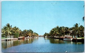 Postcard - Colorful waterways - Fort Lauderdale, Florida