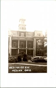 RPPC Medina County Court House - Medina, Ohio - Unused UNP Postcard