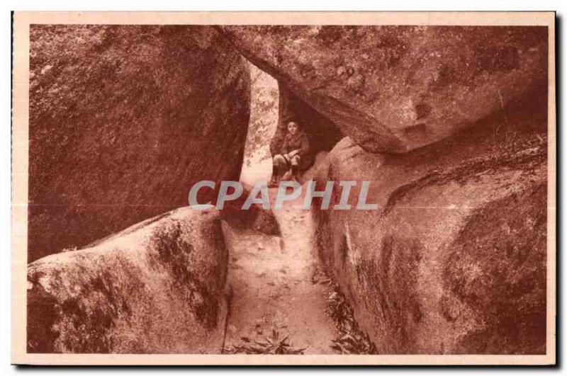 The Huelgoat - Corridor of the Grotte du Diable - Old Postcard