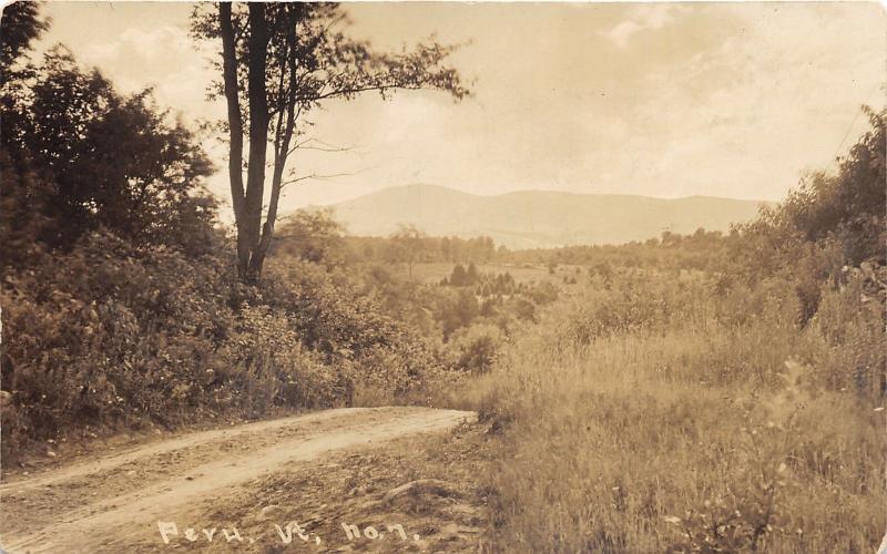 Peru Vermont~#7 Country Road (Unpaved)~Field & Mountains Bknd~c1910 RPPC