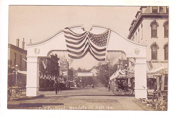 Real Photo Fall Festival 1910, Mendota. Illinois