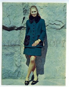 488688 Advertising FASHION 1971 pattern Spring Girl warm Suit COSTUME Poster Old