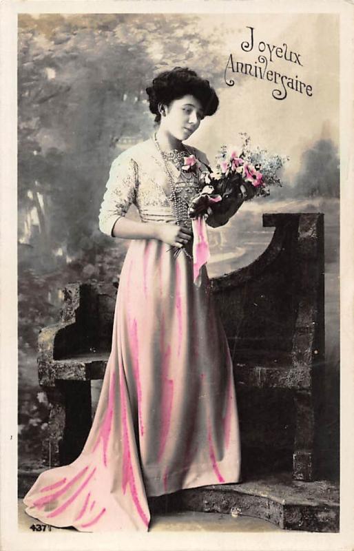 Joyeux Anniversaire Bouquet Lady Femme Vintage Dame Birthday 1911 Topics Greetings From Postcard Hippostcard