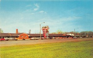 Detroit Michigan 1960s Postcard The Mayflower Motel