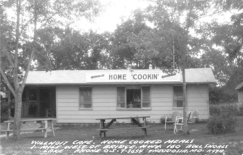 Theodosia Missouri~Bull Shoals Lake~Willhoit Cafe Home Cookin'~1950s RPPC 