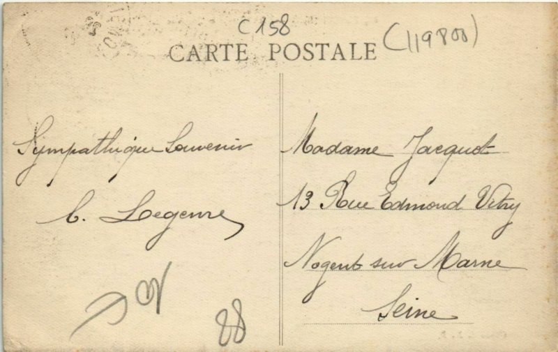 CPA PLOMBIERES-les-BAINS - Rue stanislas (119800)