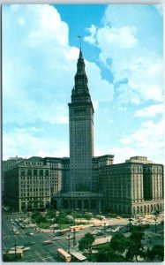 Postcard - Terminal Tower Building and Public Square - Cleveland, Ohio