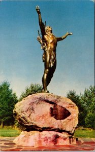 Massachusetts Charlemont Indian Statue On The Mohawk Trail 1958