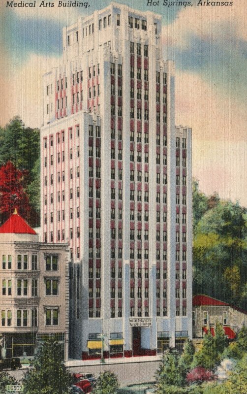 Vintage Postcard 1930's Medical Arts Building Hot Springs Arkansas