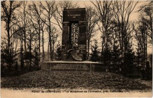 CPA Compiegne- La Foret, Monument de l'Armistice FRANCE (1009020)