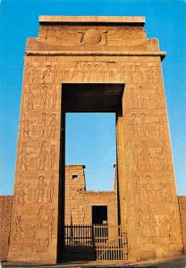 BT13711 Luxor Kornak Temple        Egypt