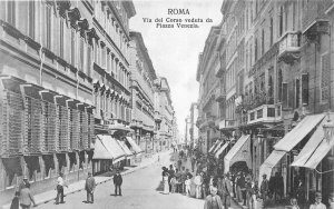 Lot336 roma via del corso veduta da piazza venezia   italy