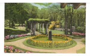 VT - Springfield. Hartness House, Gardens in Spring