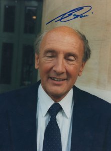 Barry Davies BBC Sports Commentator Large Hand Signed Photo