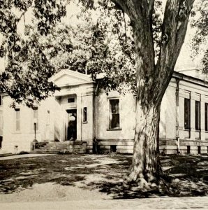 Library Southington Connecticut 1910-30s Postcard New England Oxley PCBG12B